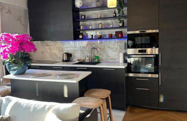 Beautiful apartment terrace Invalides and fireplace - Foto 18