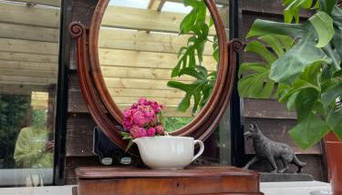 Tree Tops Holiday Let & Sauna South Downs West Sussex Sleeps 10 - Foto 5, Other