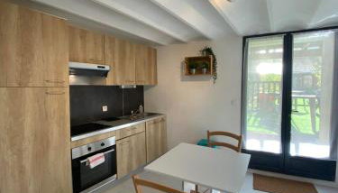 Logement avec alcôve et jardin proche du Château - Foto 2