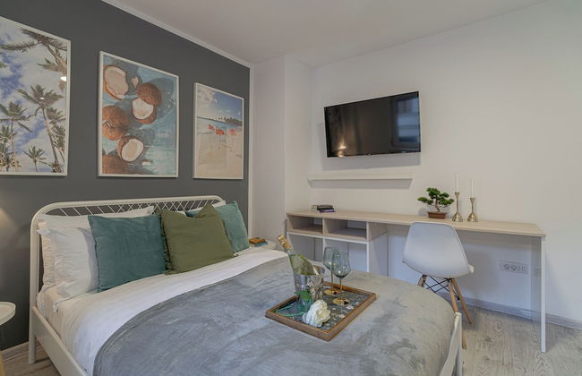 Central 4BR Flat - 2 Units Combined with Balconies, Near Cismigiu, 2 Kitchens & 2 Baths - Foto 8