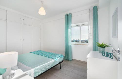 APARTAMENTO COR DO MAR - Sunny, Clean and spacious apartment with sea view, in Alvor - very close walking distance to the beach and Alvor Village - Foto 18