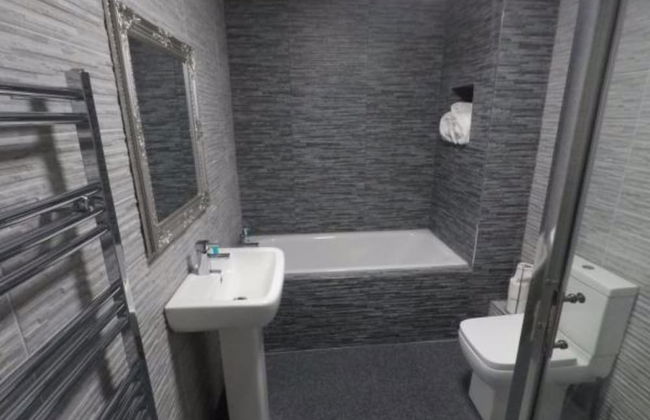 May's House - Photo 9