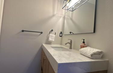 YoBee! Park Reservation Included! Heart of Yosemite - Homey Studios and Breakfast - Foto 40