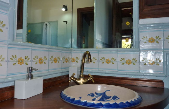 Leisure Meets Tranquility in Beautiful Villa Near Forest - Foto 17