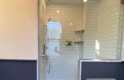 Charming Victorian Home Downtown Newport - Photo 34