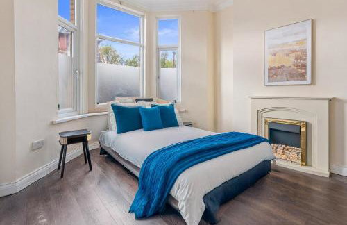 The Royal Stay at Queens Hill Sleeps 10 - Foto 1