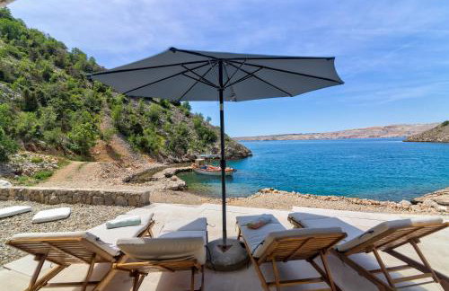 House Silence - Photo 43