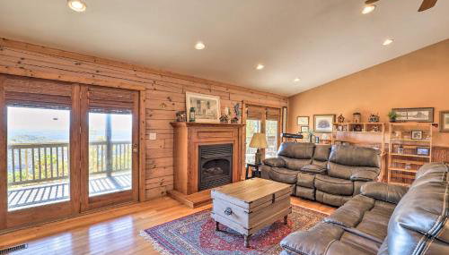 Bring a Pet! Mtn-View Bostic Retreat with Deck - Foto 4