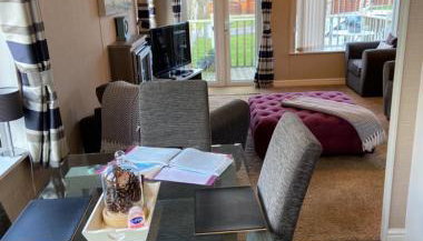 Hunter's Lodge Hot Tub Holiday, Northumberland - Foto 3