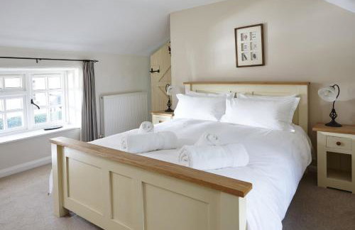 Arch Cottage - Photo 2