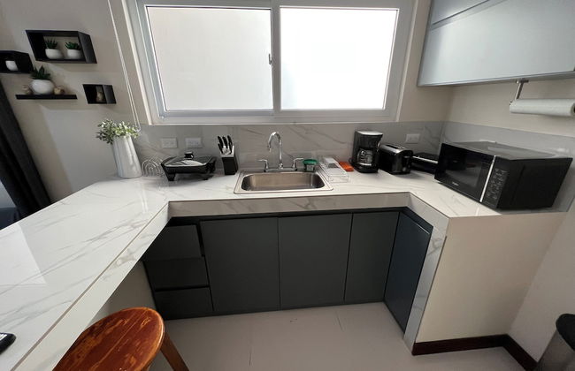 Fully Equipped and Furnished Apartment and Office - Foto 17