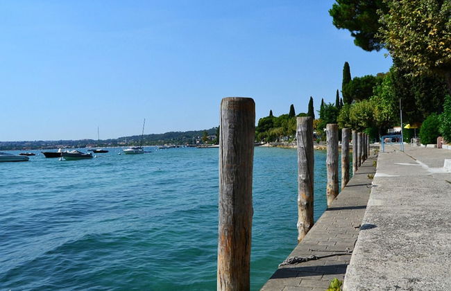 Spacious Villa Over two Floors, Amazing View and Private Garden for 9 Guests - Photo 25