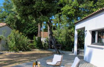 La Villa Pinède avec SPA à 5 minutes de la mer - Photo 12