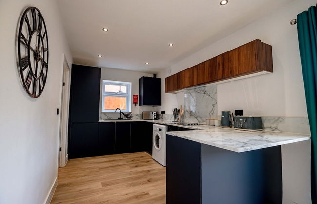 Host Stay Carlisle Road House - Photo 12