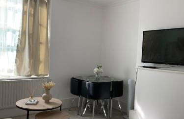 New look flat In Waterloo - Foto 3