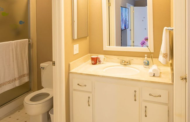 Sunny and Elegant Villa - Photo 18