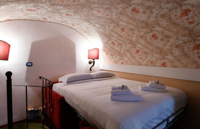 Dolce Vita in Rome With 2 Bedrooms and 1 Bathrooms - Photo 2