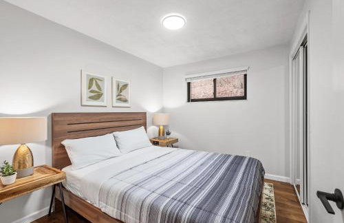 Stylish and Accessible Six Bedroom Home in Wexford/Pittsburg With Kids Amenities - Foto 22