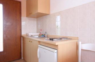 Apartments by the sea Sutomiscica, Ugljan - 912 - Photo 20