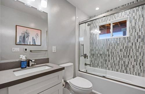 Marbella Lane - Chic Abode w Mountain Skyline - Foto 11