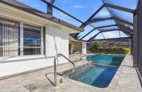 Charm and Old Florida Vibe , Heated Pool & Spa - Villa Parisian Paradise - Roelens - Photo 38