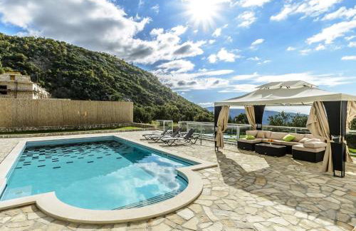 Villa Pave - Six-Bedroom Villa with Terrace and Swimming Pool - Foto 33