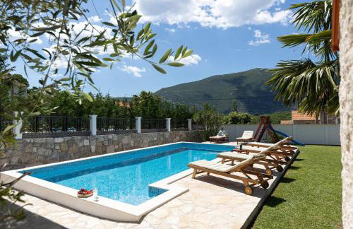 Villa Bella Pietra with private pool, sauna - Photo 7