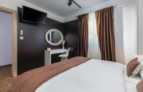 Amazing Home In Mihatovici - Foto 15