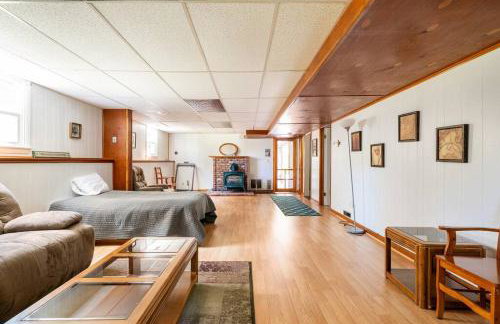 Berkshire Vacation Home in Lee - Pool is Open! - Foto 25