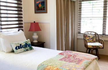 Ola'a House by Volcano Heritage Cottages - Photo 4