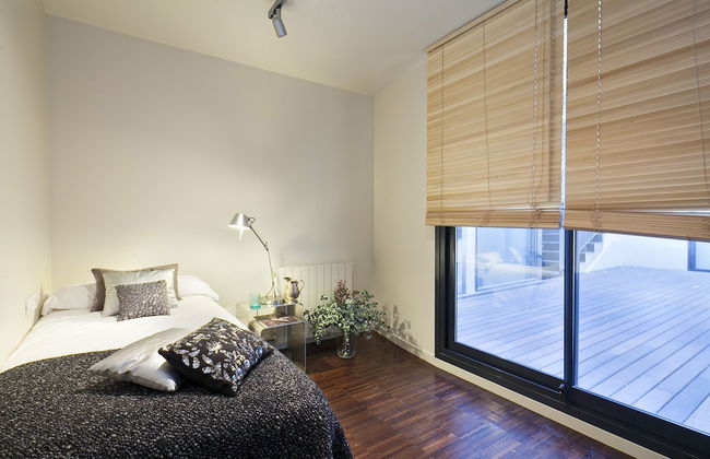 My Space Barcelona Private Pool Garden - Photo 2