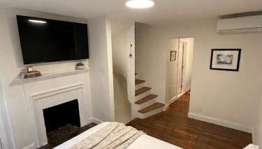 Center City Trinity with Roof Deck, Patio & Workspace - Foto 5