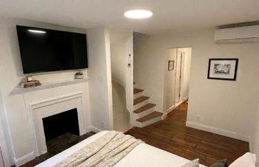 Center City Trinity with Roof Deck, Patio & Workspace - Foto 5