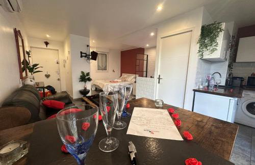 Amour Azur Appartement pour 2 avec jacuzzi et terrasse à 2 minutes de la mer - Foto 25