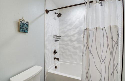 Westport Home with Hot Tub 2 Blocks to Beach! - Foto 13