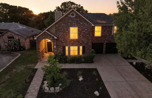 Luxe Family Escape with Games Hot Tub and Yard - Foto 66