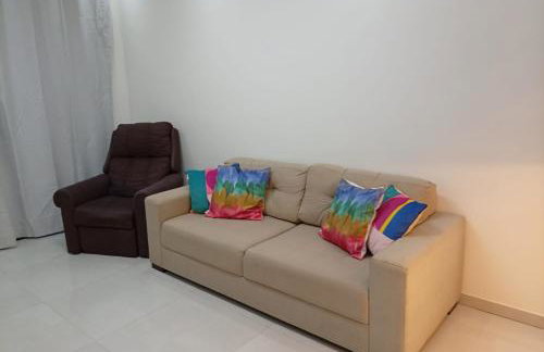 Casa ampla e nova à 400m da praia - Foto 9