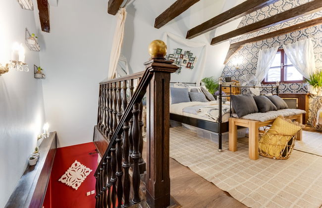 Incredible 2Br Loft in Heart of Prague - Photo 7