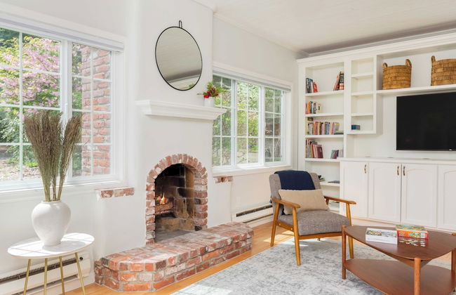 Colonial Bluff House Above the Sea by Avantstay - Foto 20