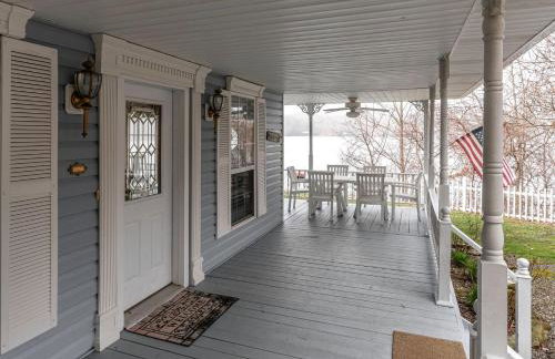 Secluded Lakefront Cabin with Private Dock on Lake Nantahala, Topton, North Carolina - Foto 18