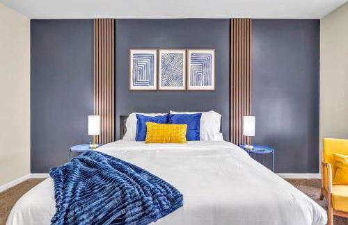 BIG 4BR House 7 Mins to Downtown with Foosball and Games - Foto 28