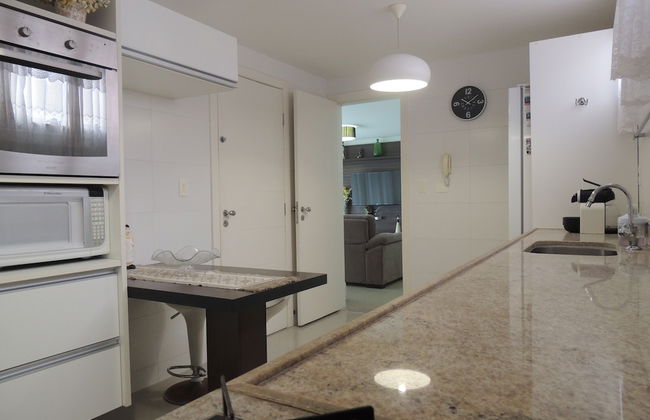 Lindo Amplo 3 Quarto em Prédio Frente Mar - Foto 32