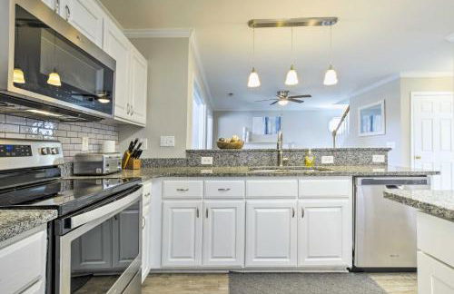 Fenced Yard and Ping-Pong Table Spacious Graham Gem - Foto 14