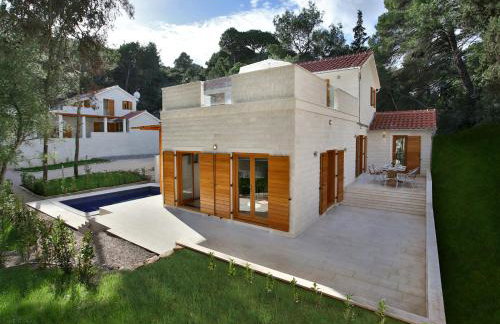 Private luxury Villa BIANCO on Solta for up to 10 persons, heated pool, free parking, very close to the beach! FREE Kajak & Mountainbikes, GREAT living area & privacy! - Foto 16