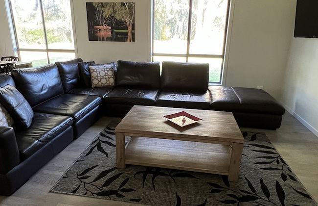 Greenways Holiday Units - Photo 9