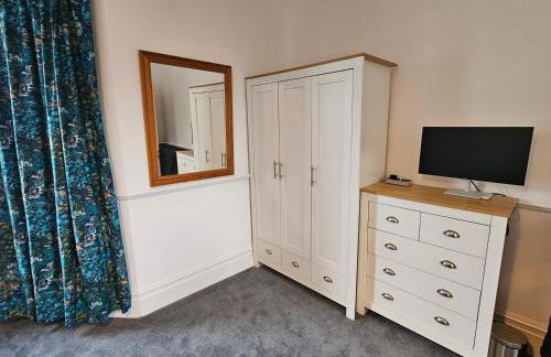 Home away from home by the sea - Foto 30