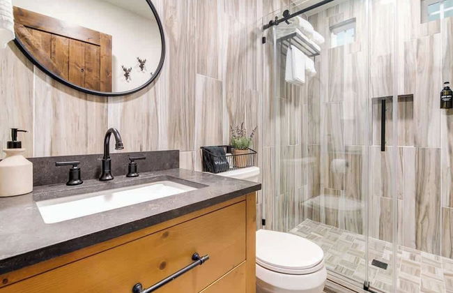 Southern Charm - Near Main With Hot Tub - Foto 11