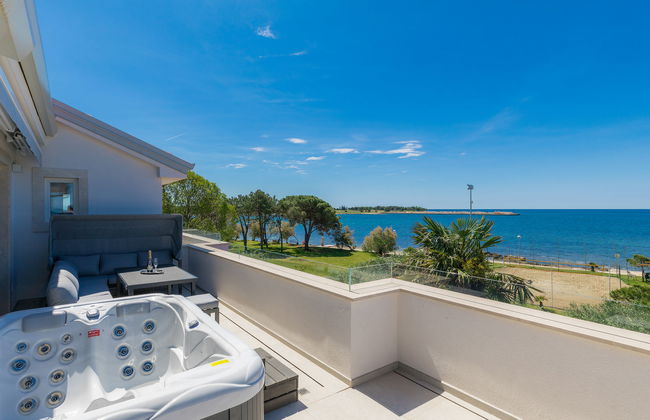 Penthouse Mira - Photo 2