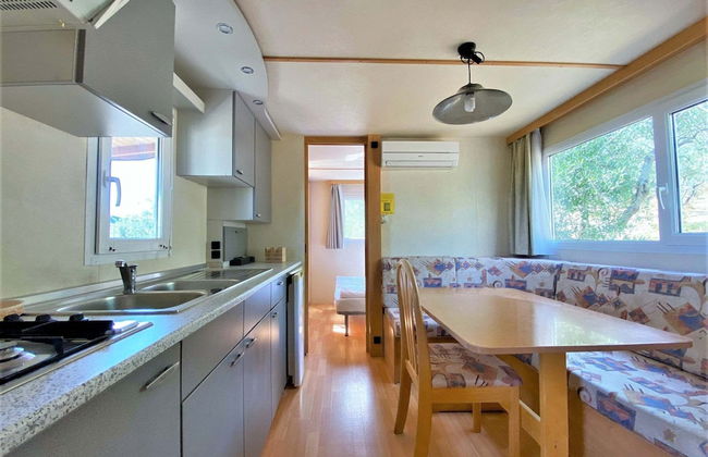 Belvilla by OYO Casa Bianca 4 pax - Foto 6