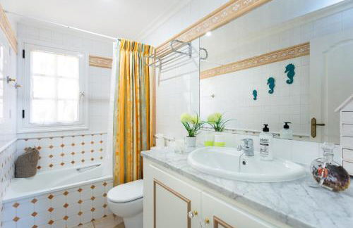 ViVa Cumbres - Villa with pool, jacuzzi and sea view - Foto 19